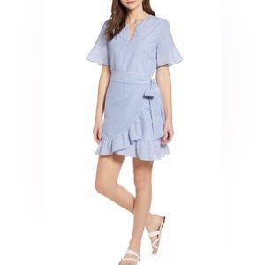 Vineyard Vines women’s wrap dress. Dress is one piece/wrap around front. Size 8